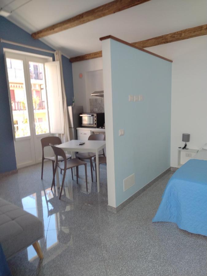 La Reggia Apartments Milazzo Exterior foto